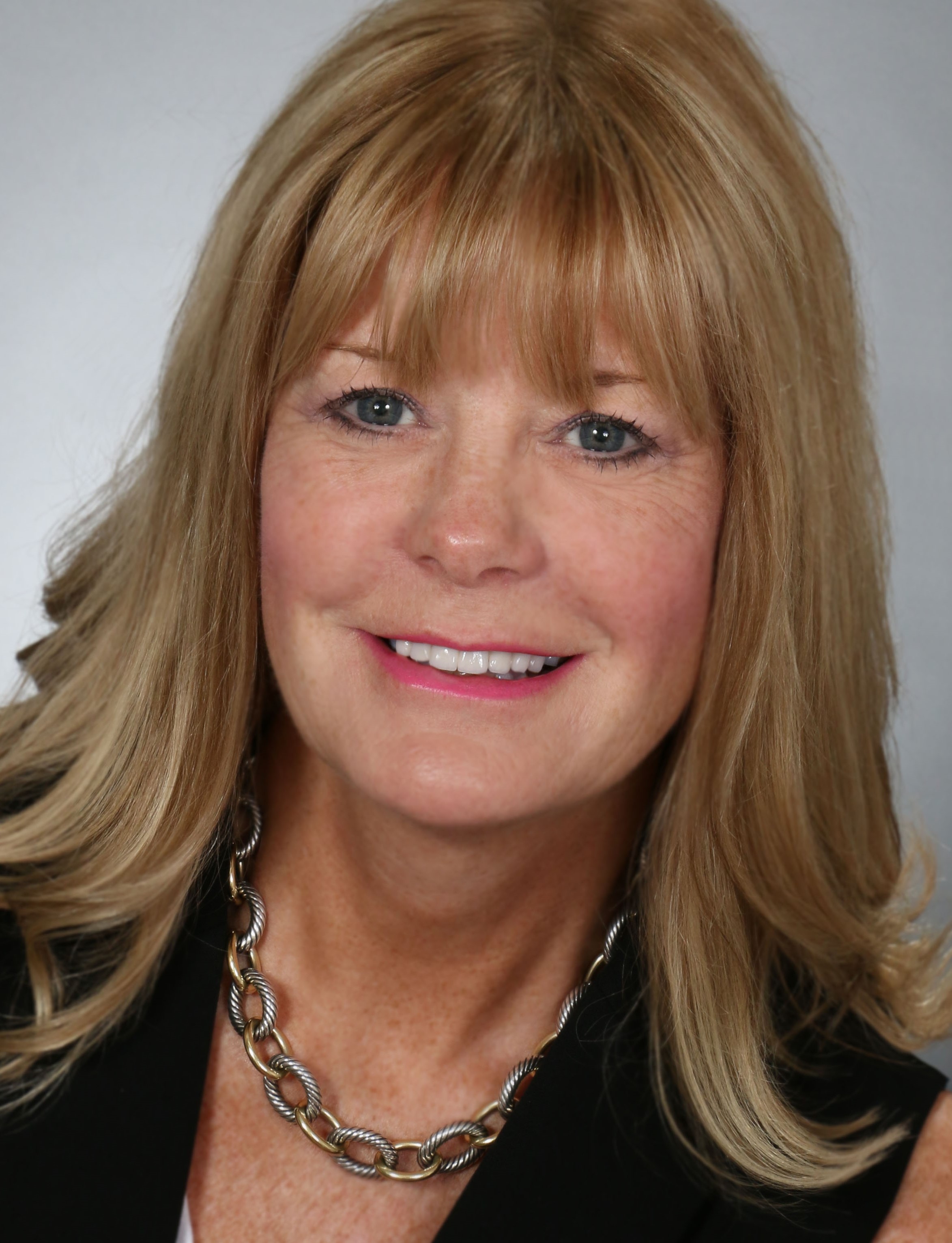 Carol Richardson, Sandy Spring Bank Division Executive of Personal and Business Banking